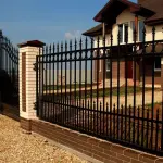 Забор из профнастила с фундаментом