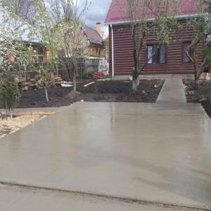 Бетонирование площадки под автомобиль в Киеве и области